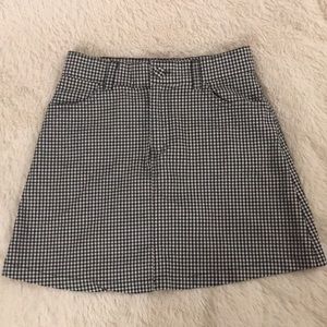 BRANDY MELVILLE GINGHAM SKIRT